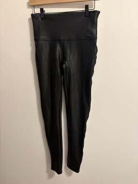 SPANX Faux Leather Leggings Black In Size Large
